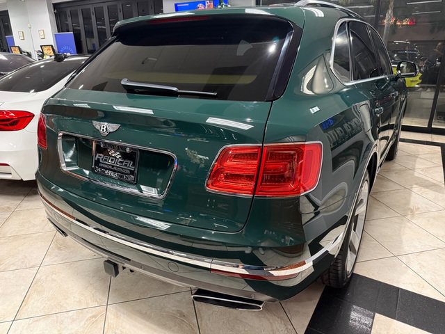 Used 2017 Bentley Bentayga AWD/4WD image 11