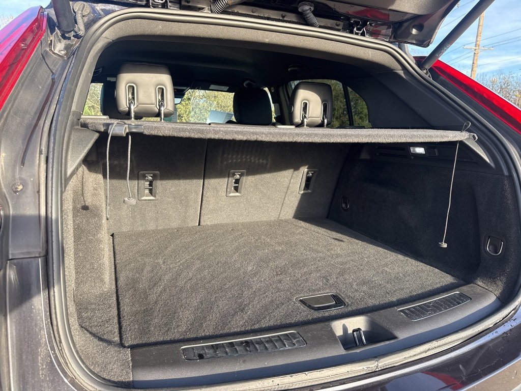 Used 2022 Cadillac XT4 Premium Luxury w/ Enhanced Visibility Package image 43