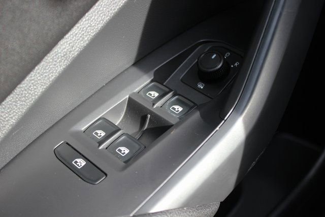 Used 2019 Volkswagen Jetta S w/ Driver Assistance Package image 16