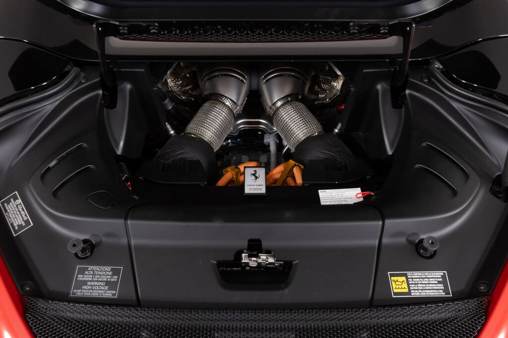 Used 2025 Ferrari 296 GTS RWD image 20