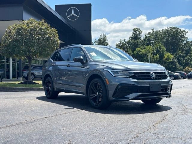 Used 2023 Volkswagen Tiguan SE R-Line