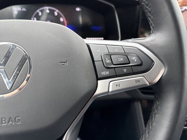 Used 2025 Volkswagen Jetta SE w/ Black Wheel Package image 20