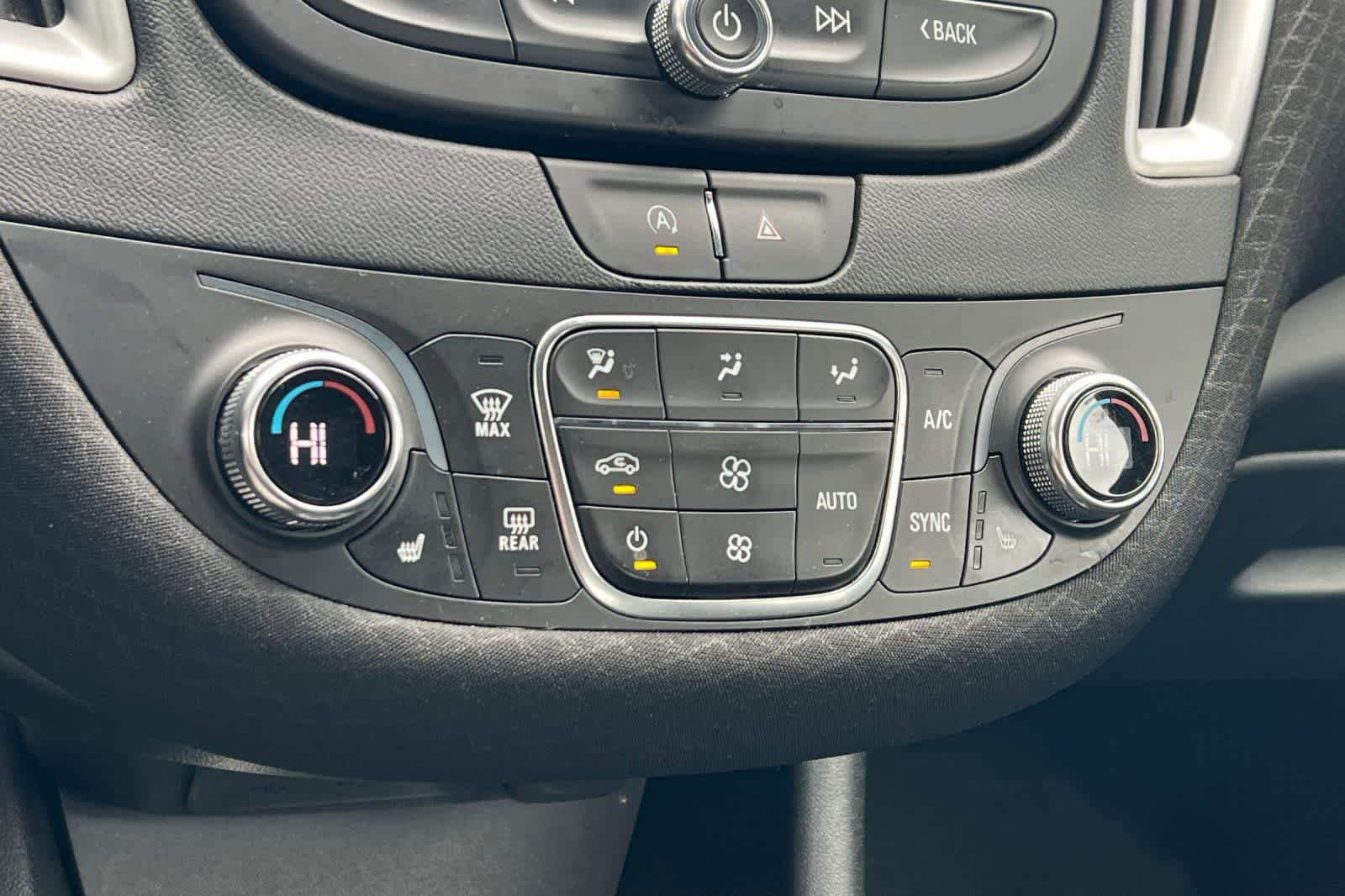 Used 2024 Chevrolet Malibu LT FWD image 23