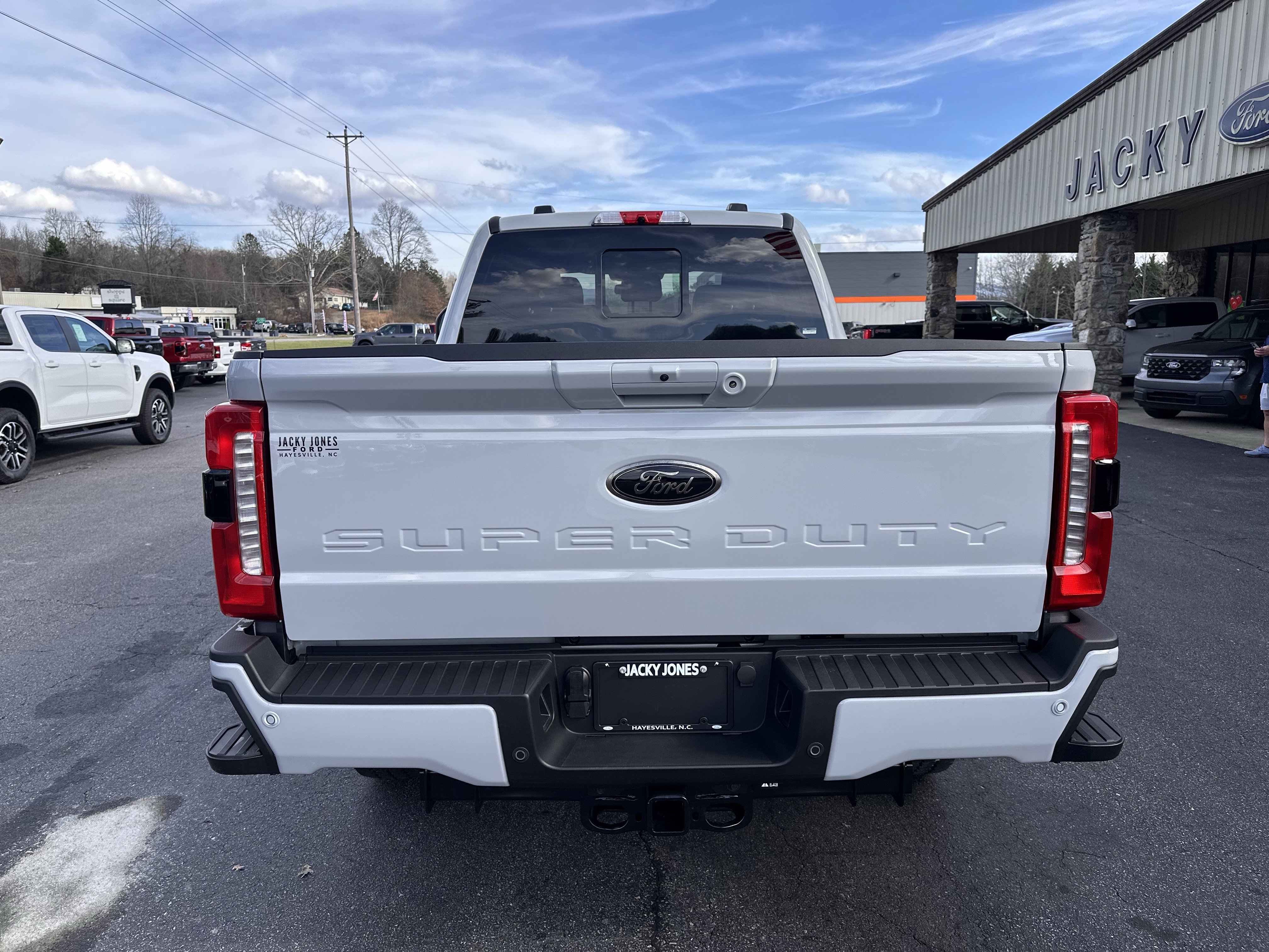 New 2026 Ford F250 Lariat w/ Black Appearance Package image 7