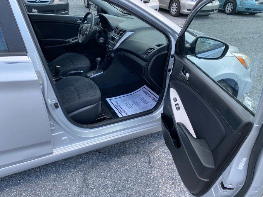 Used 2015 Hyundai Accent GS image 15