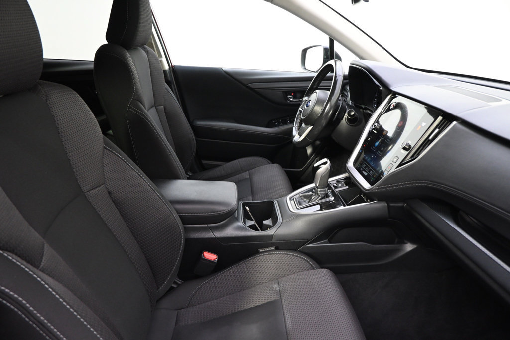 Certified 2025 Subaru Outback Premium AWD/4WD image 16