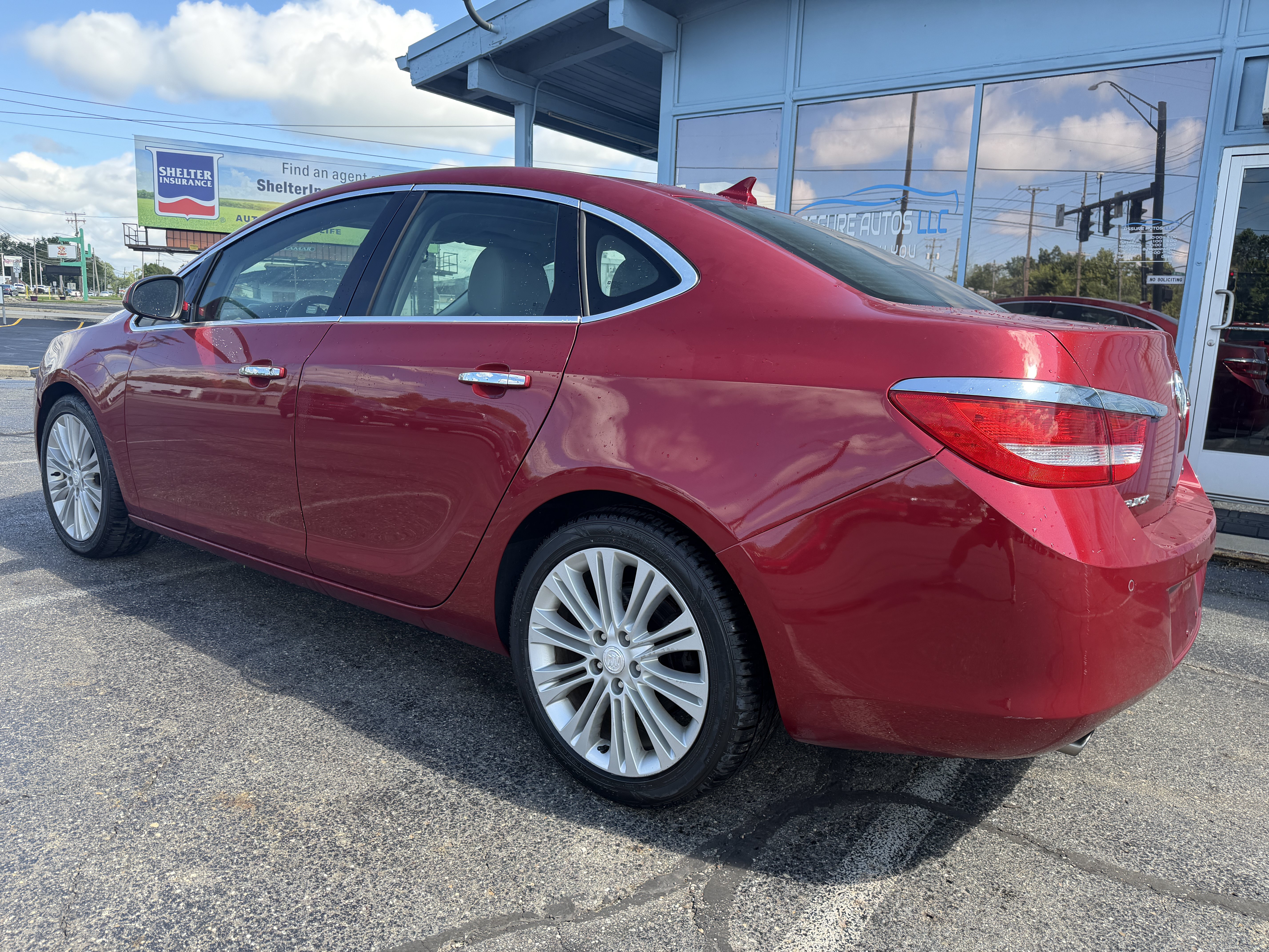 Used 2013 Buick Verano Convenience FWD image 3