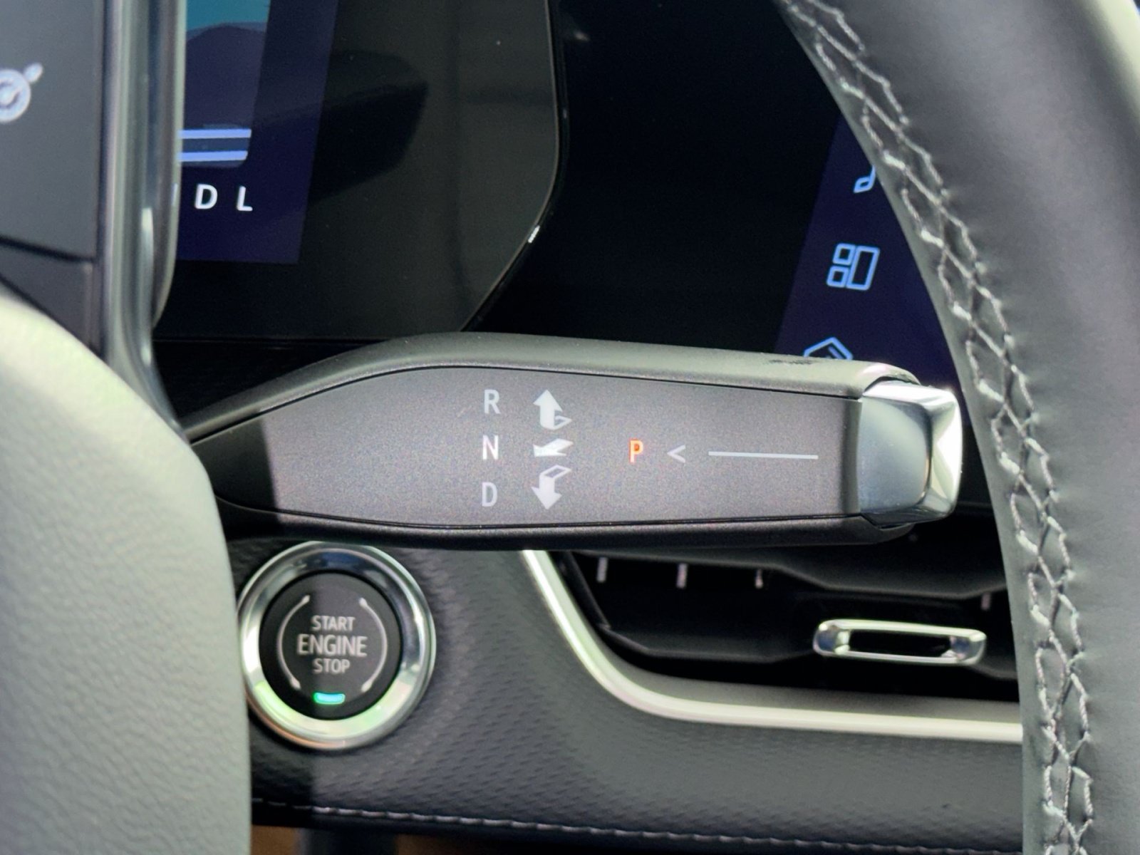 New 2027 Chevrolet Equinox LT w/ Safety and Technology Package AWD/4WD image 22