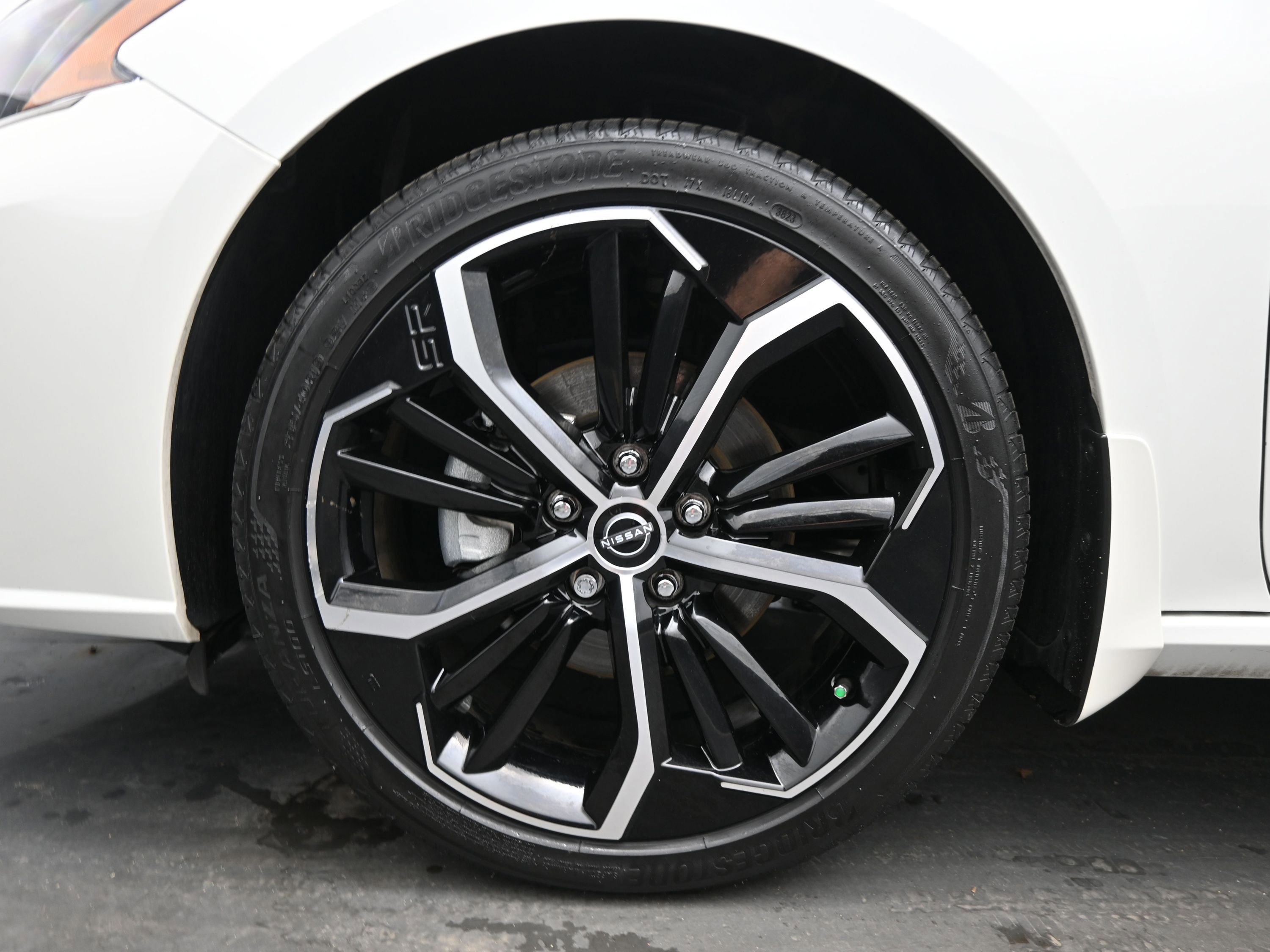 Certified 2024 Nissan Altima 2.5 SR image 11