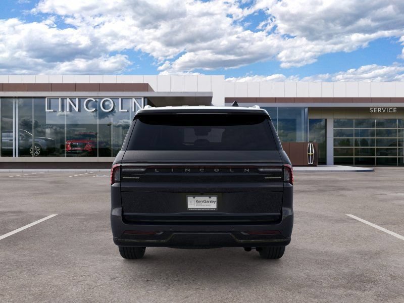 New 2026 Lincoln Navigator L Reserve AWD/4WD image 5