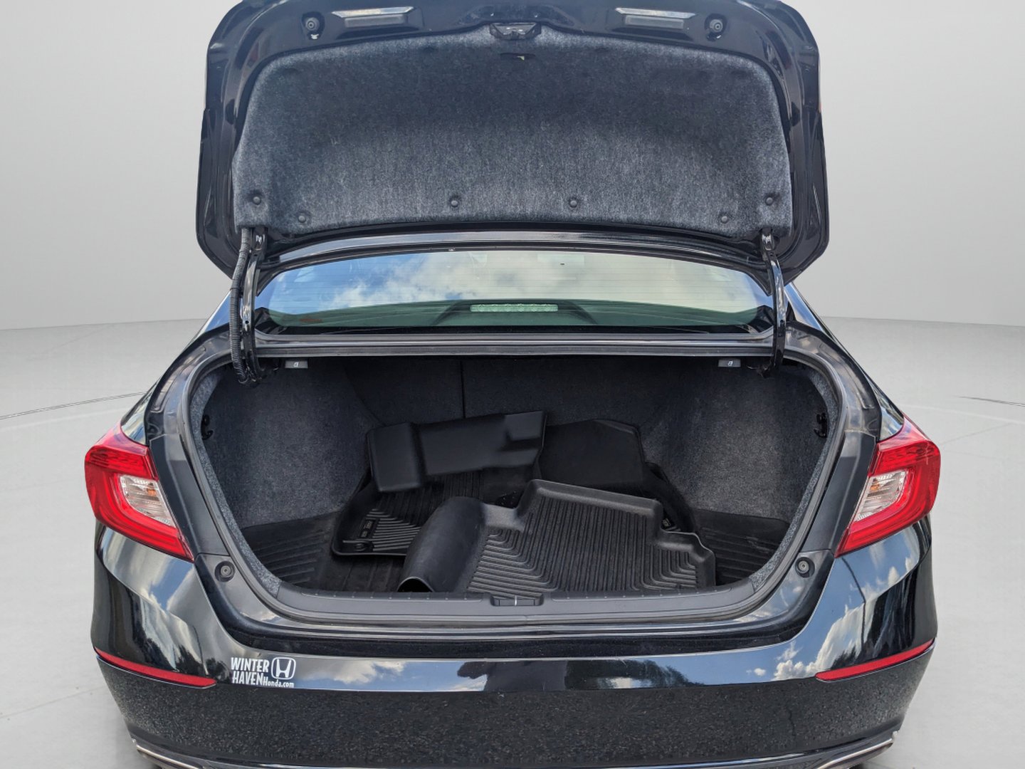 Used 2021 Honda Accord Sport image 11