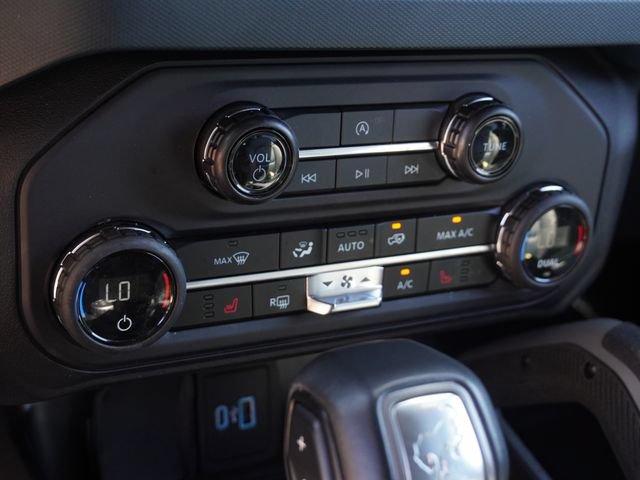 Used 2024 Ford Bronco Outer Banks AWD/4WD image 23