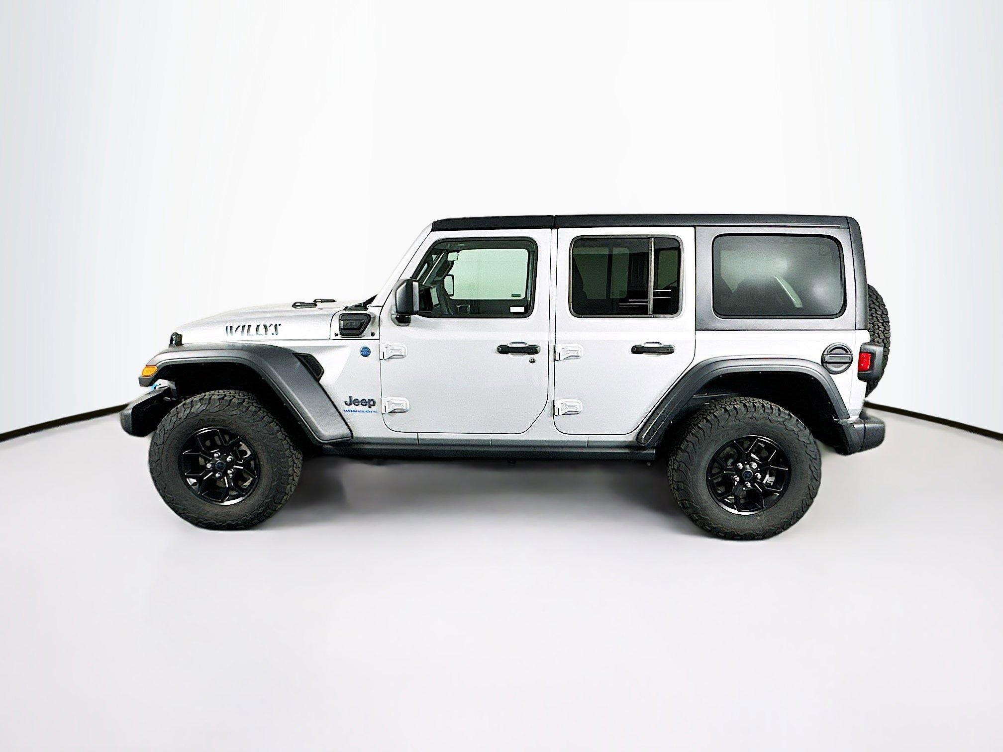 Used 2024 Jeep Wrangler Willys image 4