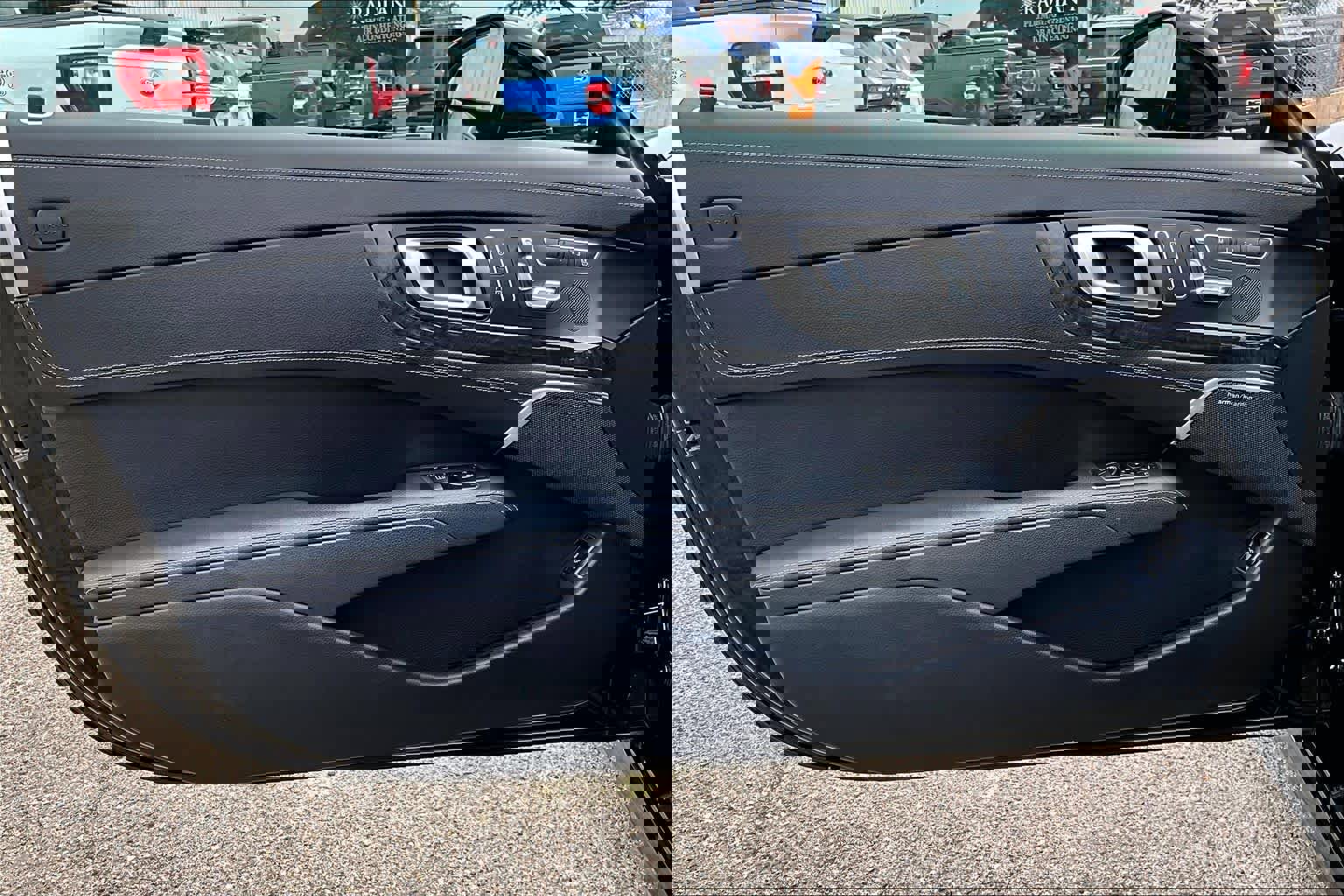 Used 2013 Mercedes-Benz SL 550 image 22