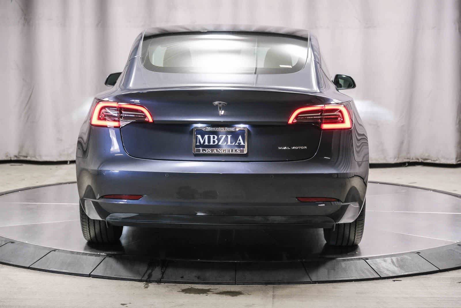 Used 2022 Tesla Model 3 Long Range AWD/4WD image 3