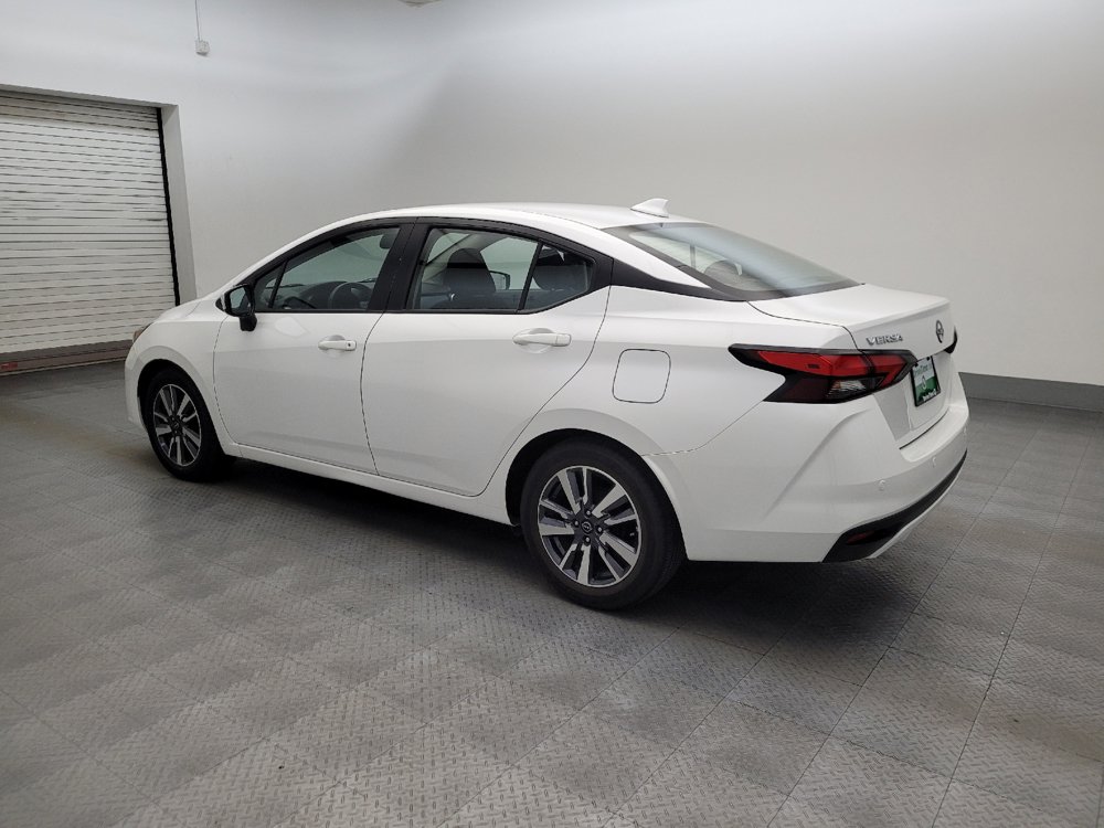 Used 2024 Nissan Versa SV FWD image 3