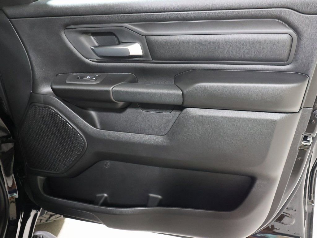 New 2026 RAM 1500 Classic Warlock image 17