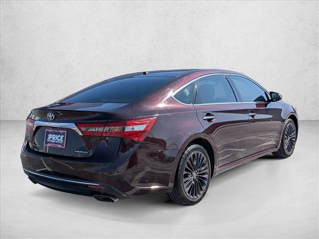Used 2017 Toyota Avalon Touring image 5