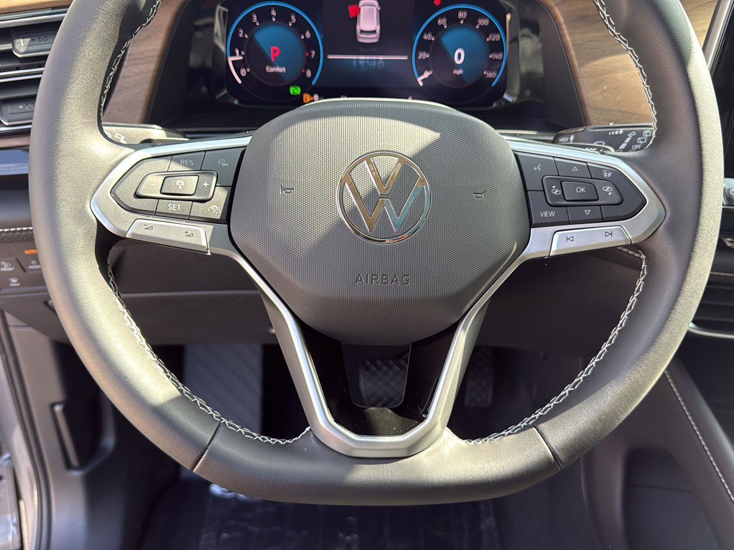 New 2026 Volkswagen Atlas SE image 14