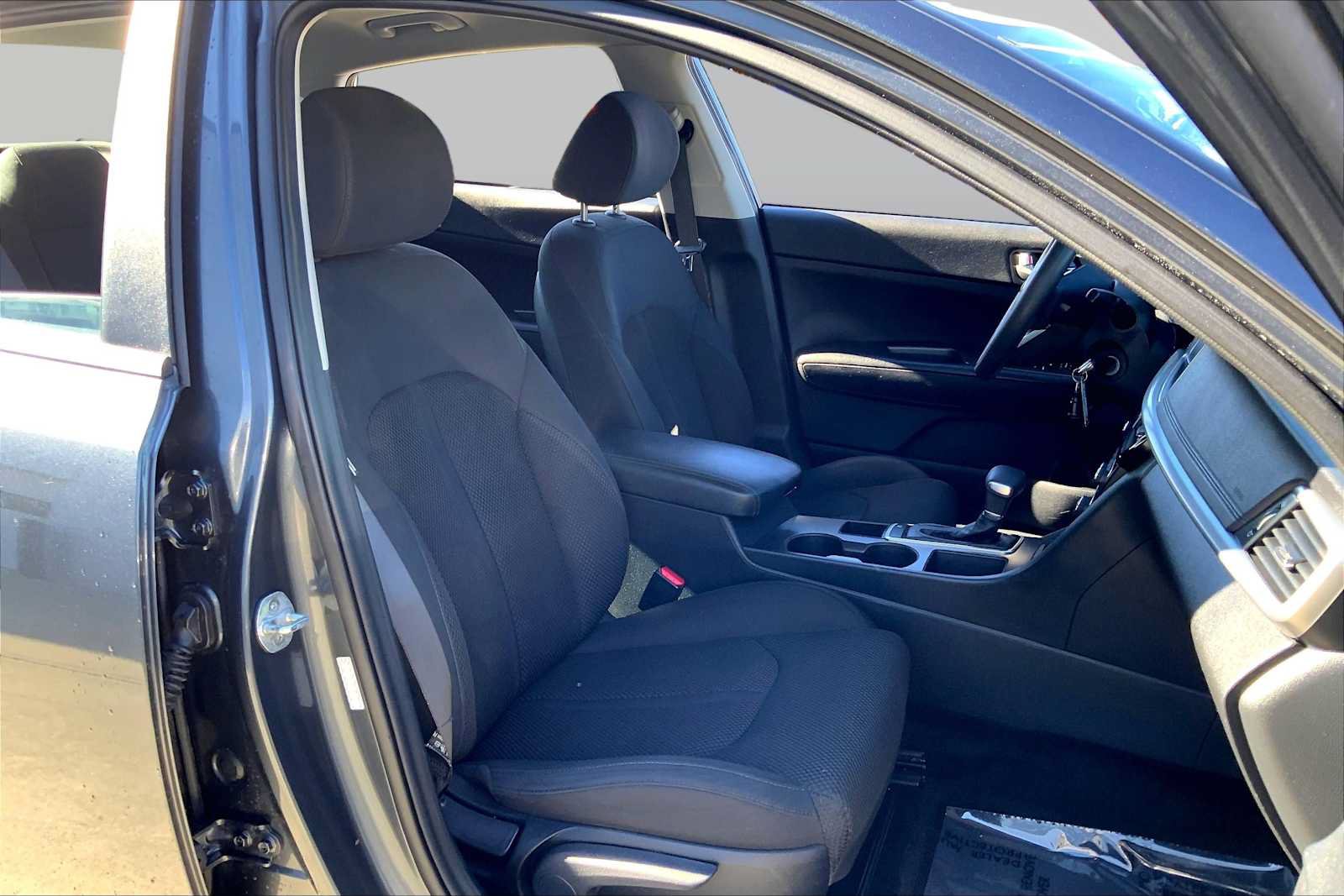 Used 2020 Kia Optima LX FWD image 8