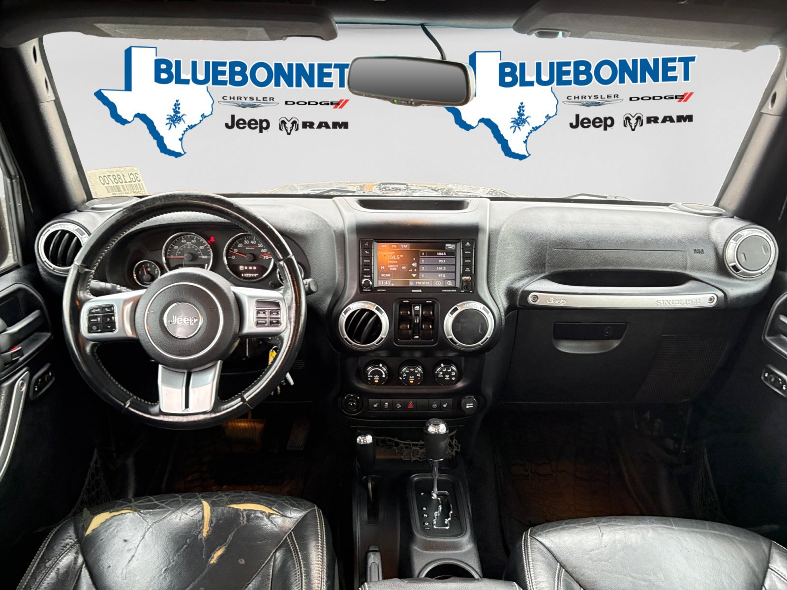 Used 2016 Jeep Wrangler Unlimited Rubicon AWD/4WD image 12