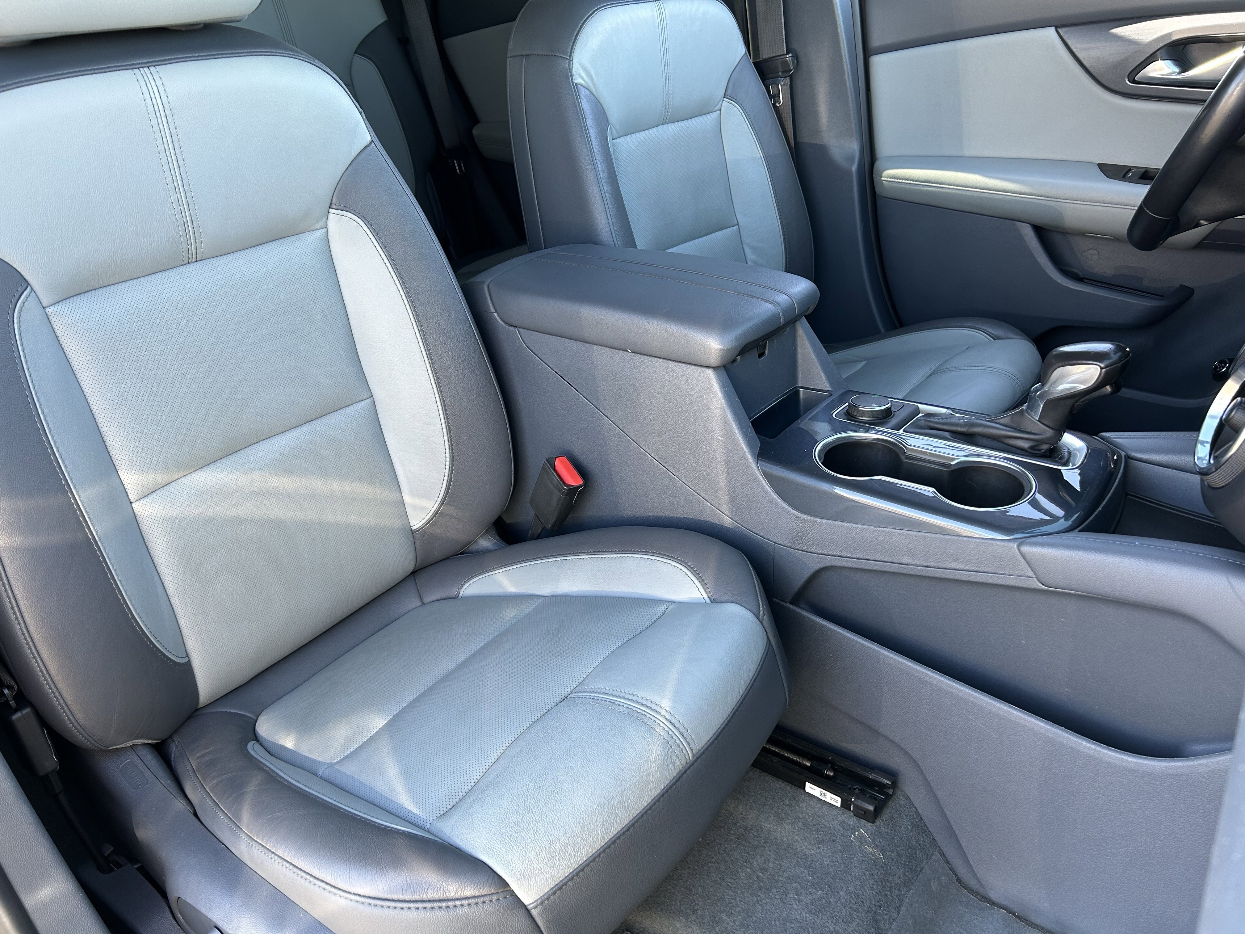 Used 2020 Chevrolet Blazer LT image 9