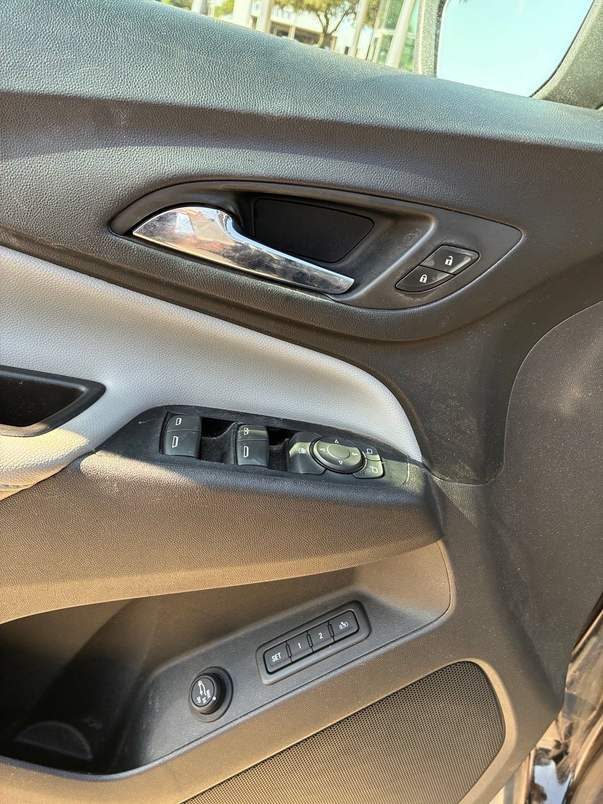 Used 2019 Chevrolet Equinox Premier FWD image 5