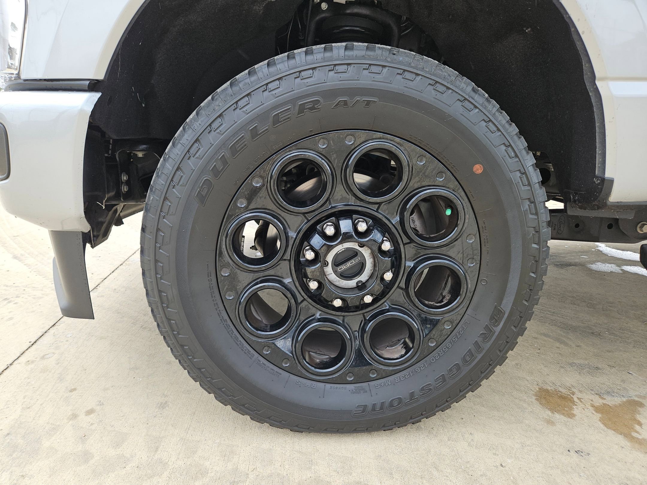 Used 2024 Ford F250 Lariat w/ Black Appearance Package image 31
