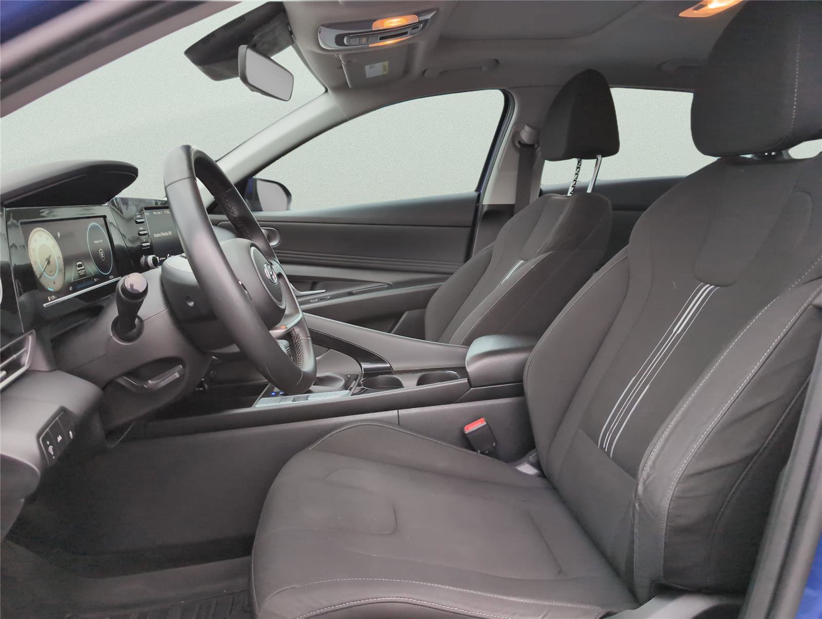 Used 2021 Hyundai Elantra SEL w/ Convenience + Premium Package image 14