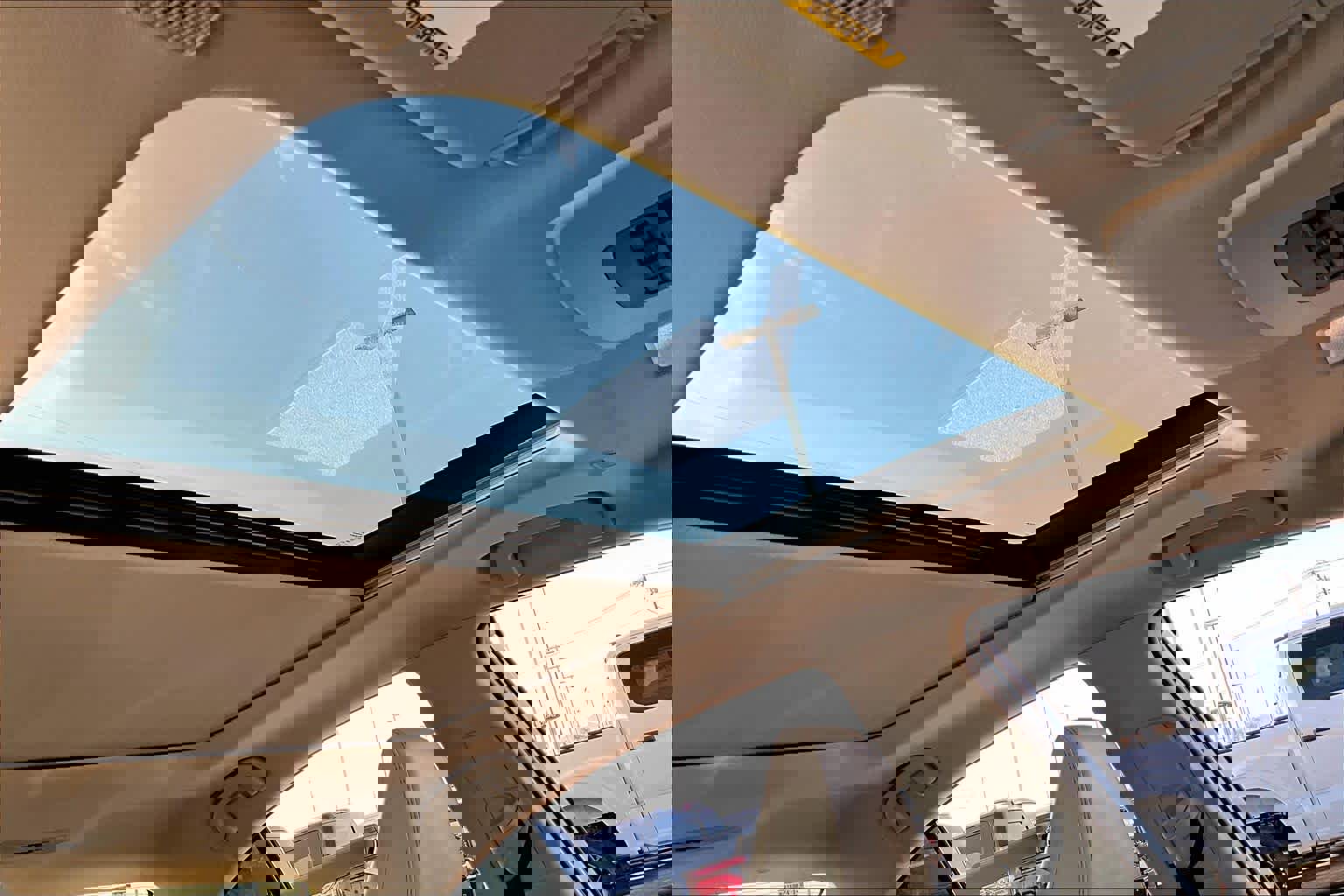 Used 2025 Toyota Camry XLE image 14