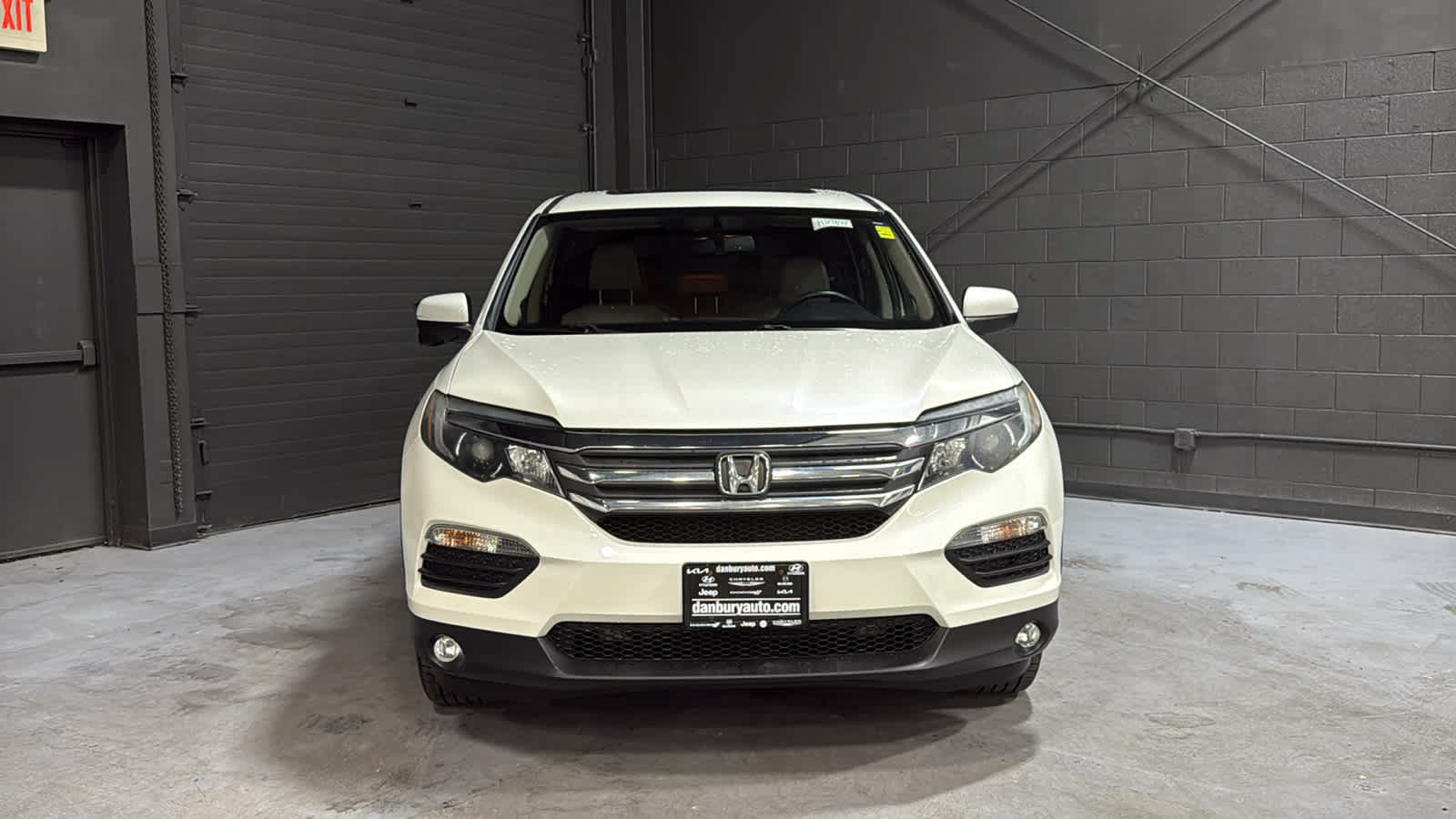Used 2017 Honda Pilot EX-L image 2