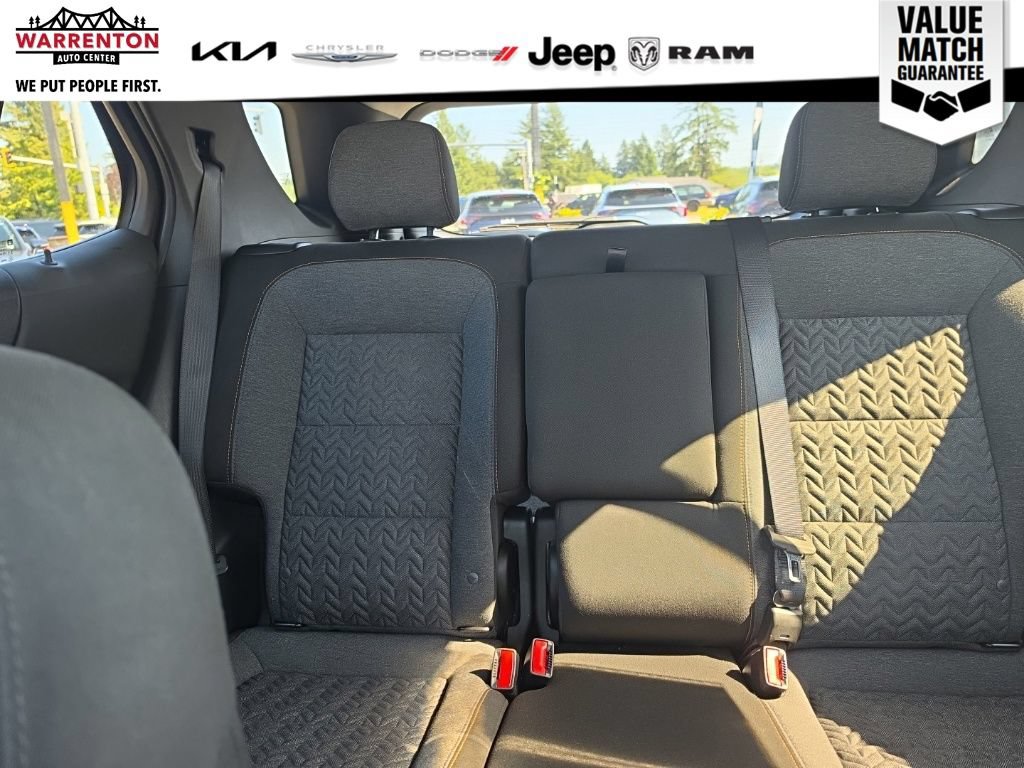 Used 2023 Chevrolet Equinox LT AWD/4WD image 25