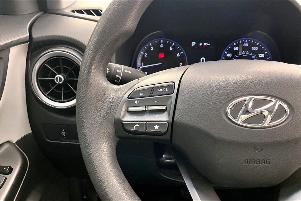 Used 2022 Hyundai Kona SEL w/ Cargo Package image 17