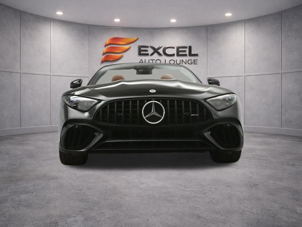 Used 2022 Mercedes-Benz SL 63 AMG 4MATIC w/ Driver Assistance Package image 63