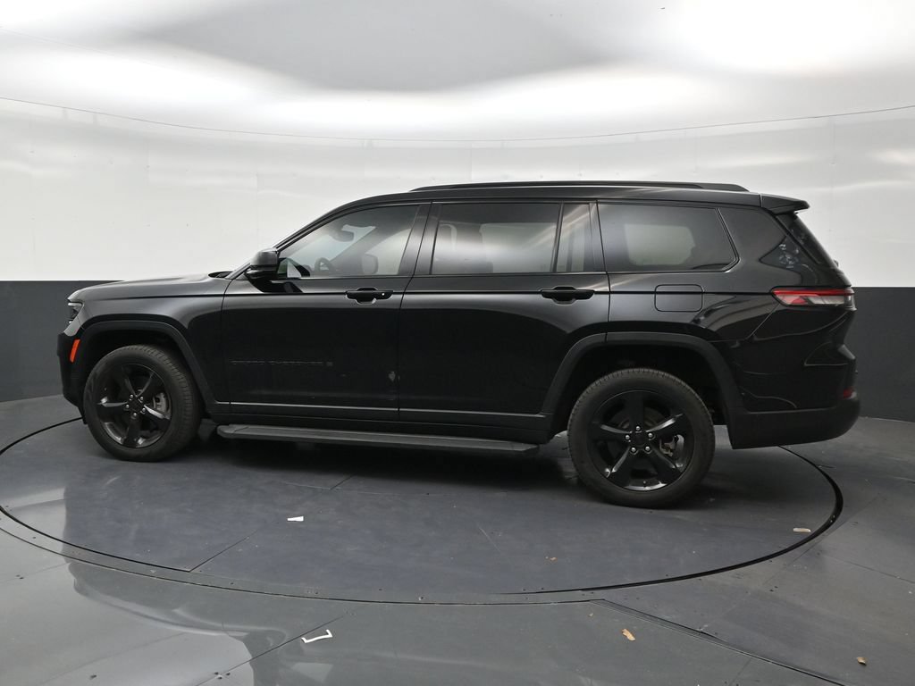 Used 2024 Jeep Grand Cherokee L Limited w/ Black Appearance Package AWD/4WD image 2