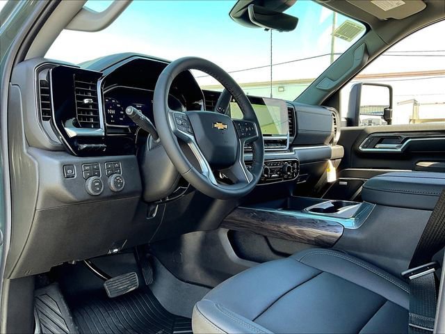 New 2026 Chevrolet Silverado 2500 LTZ w/ LTZ Premium Package AWD/4WD image 8