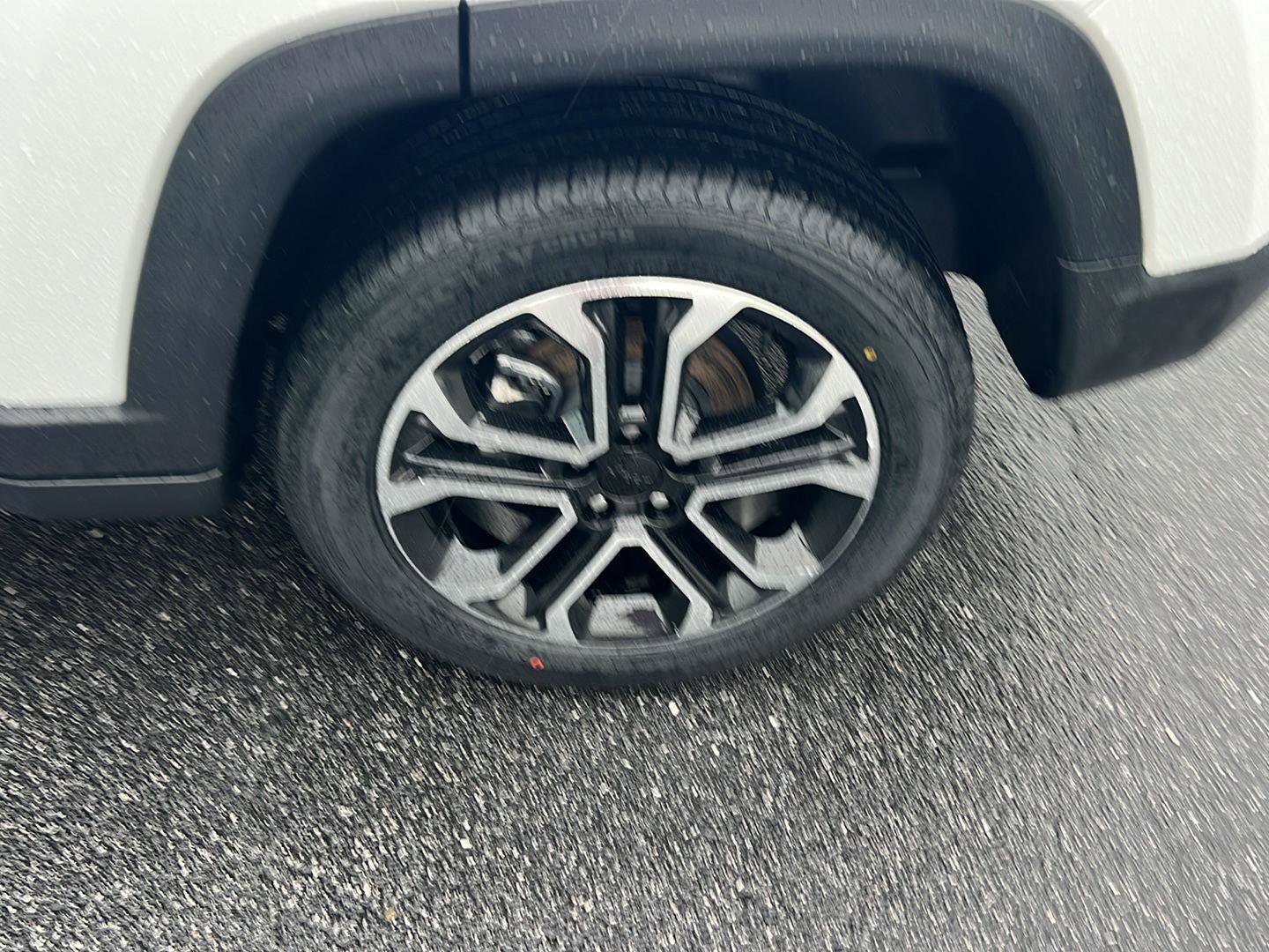 Used 2022 Jeep Compass Limited image 37