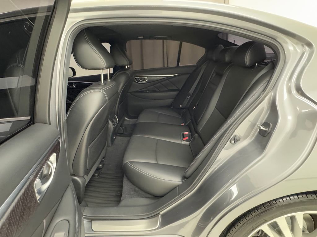 Used 2022 INFINITI Q50 Sensory image 12