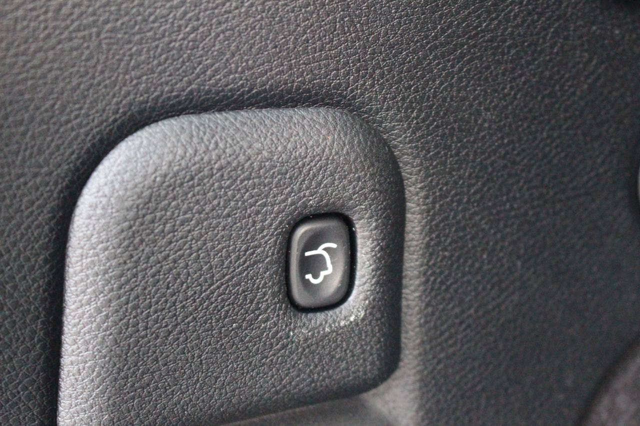 Used 2016 Jeep Grand Cherokee Limited AWD/4WD image 46