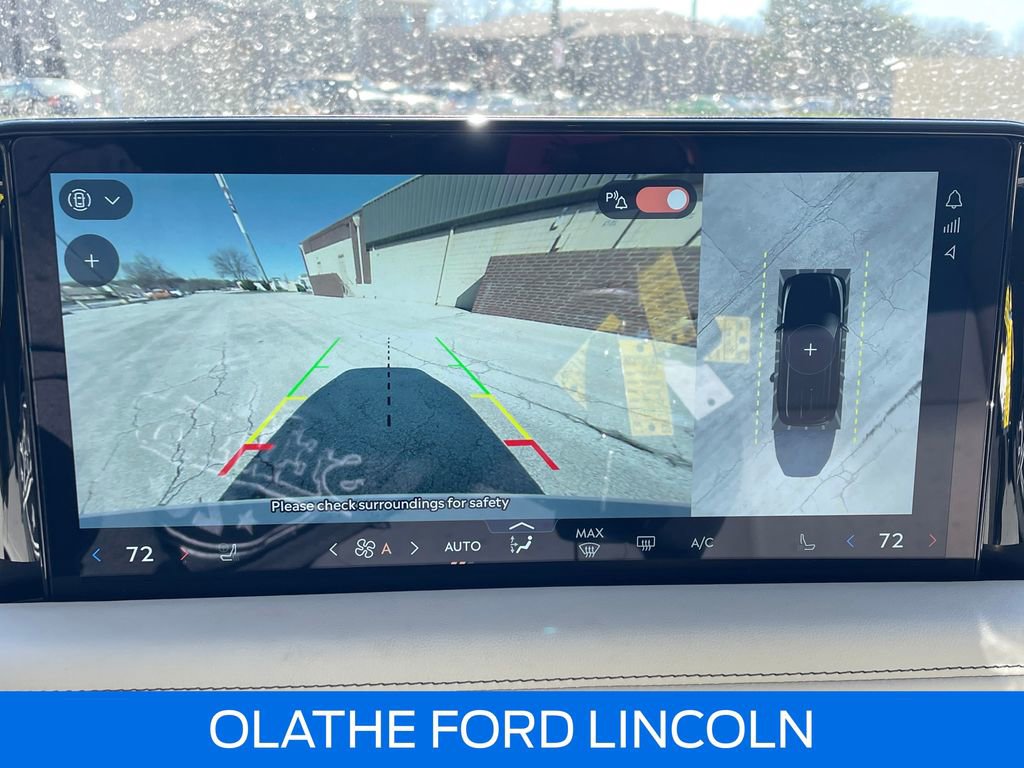 Used 2025 Lincoln Aviator Premiere w/ Jet Appearance Package image 16