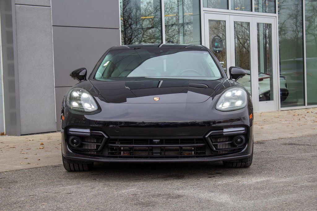 Used 2023 Porsche Panamera GTS w/ Premium Package image 2