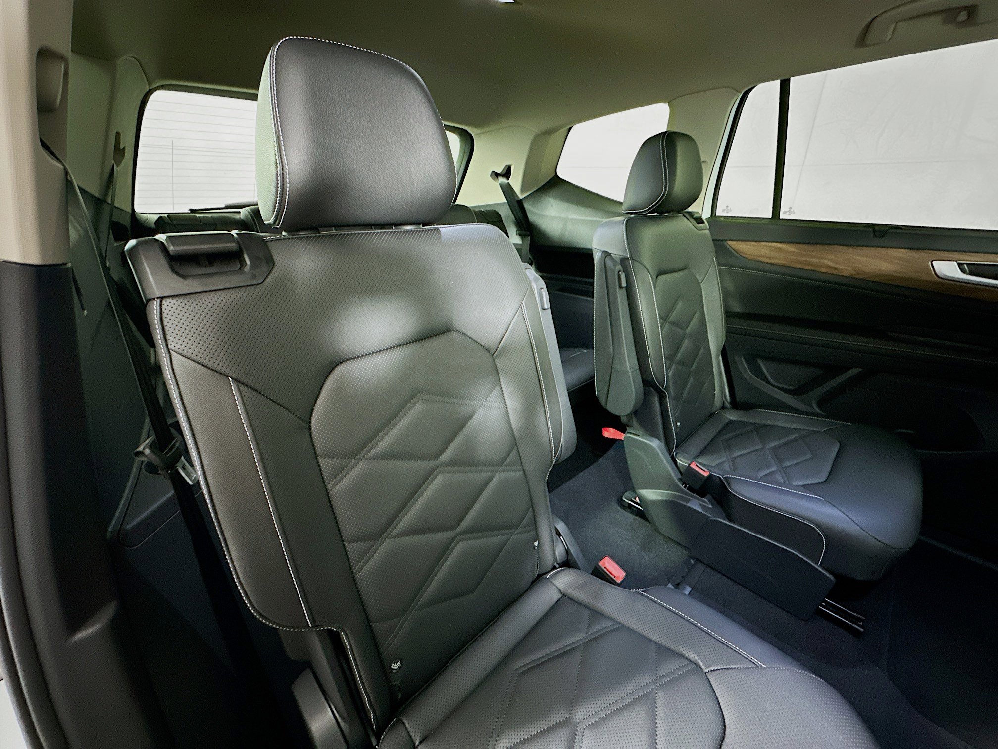 New 2026 Volkswagen Atlas SE image 27