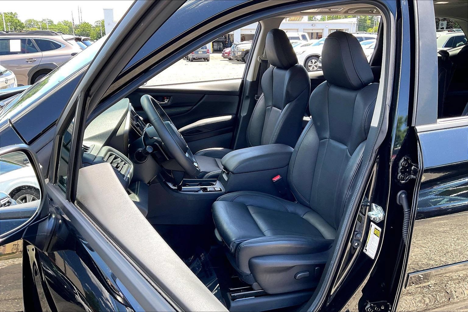 Certified 2025 Subaru Ascent Bronze Edition AWD/4WD image 9