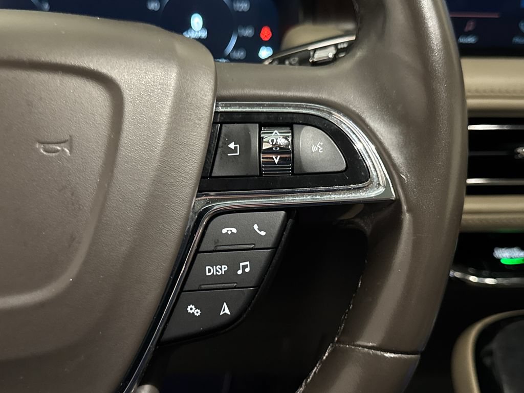 Used 2022 Lincoln Nautilus Reserve FWD image 20