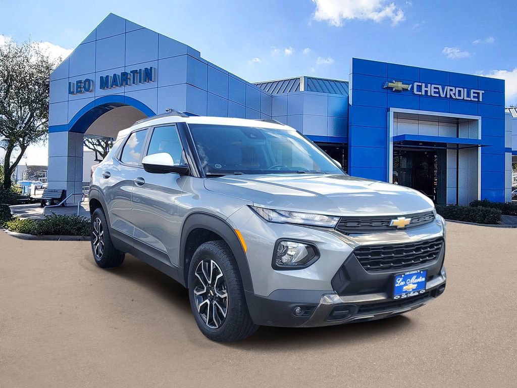 Used 2023 Chevrolet TrailBlazer ACTIV image 2