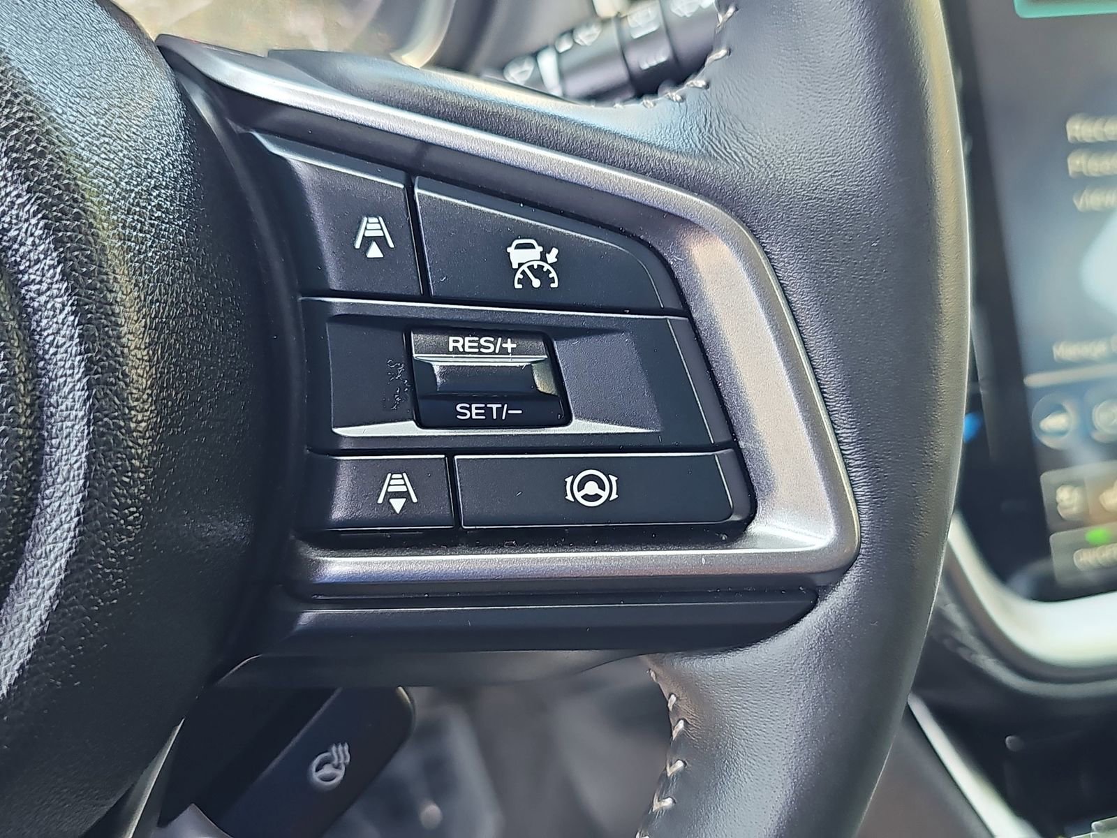 Certified 2025 Subaru Outback Touring XT AWD/4WD image 18