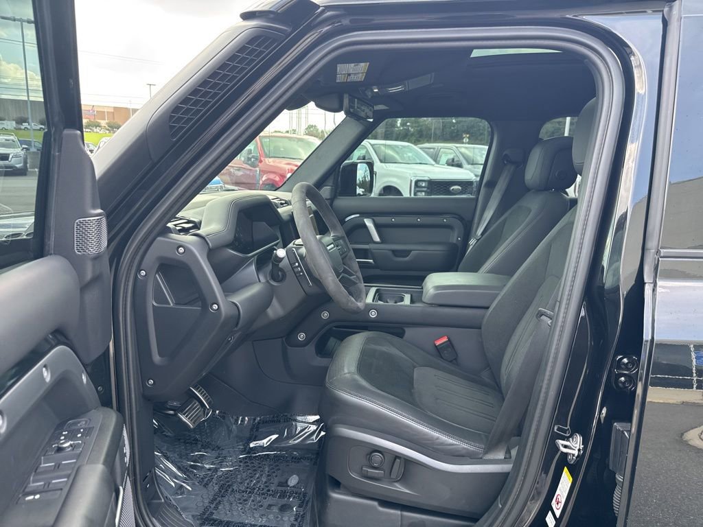 Used 2022 Land Rover Defender 110 V8 image 10