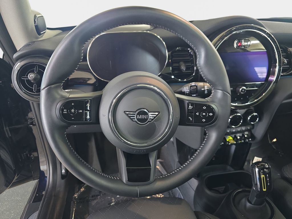Used 2024 MINI Cooper SE image 19