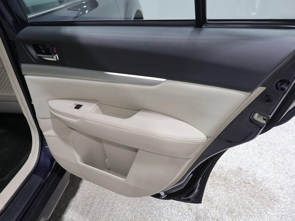 Used 2012 Subaru Outback 2.5i w/ Alloy Wheel Pkg AWD/4WD image 21