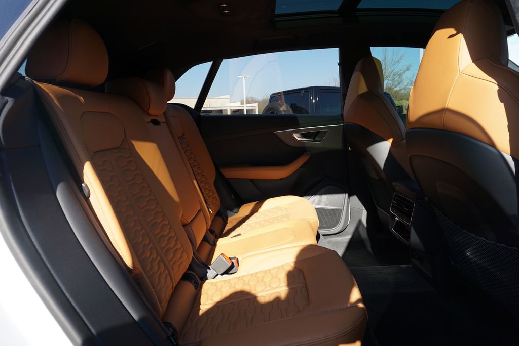 Used 2025 Audi RS Q8 performance image 41